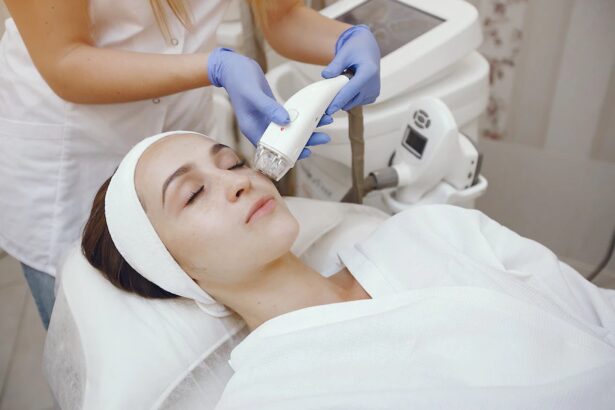 Peeling chemiczny skóry głowy - wskazówki, jak uzyskać zdrowy efekt